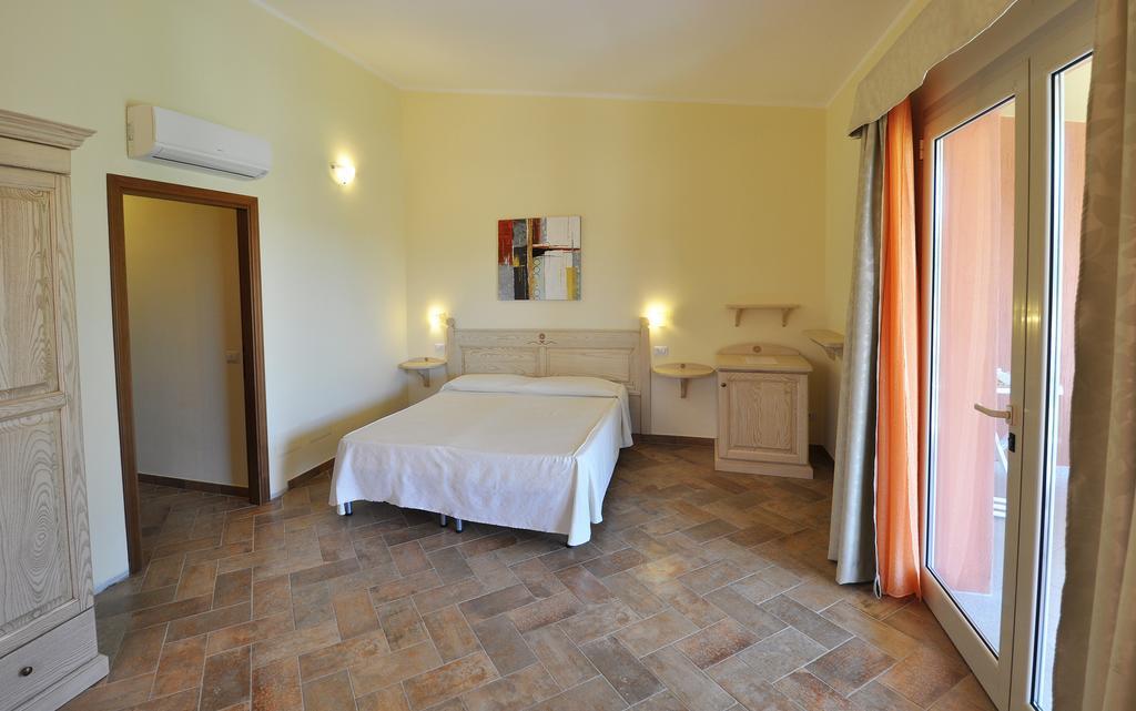 Affittacamere B&B La Villa Dei Graniti Villasimius Habitación foto