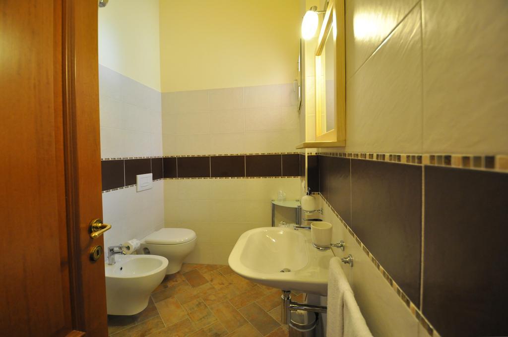 Affittacamere B&B La Villa Dei Graniti Villasimius Habitación foto